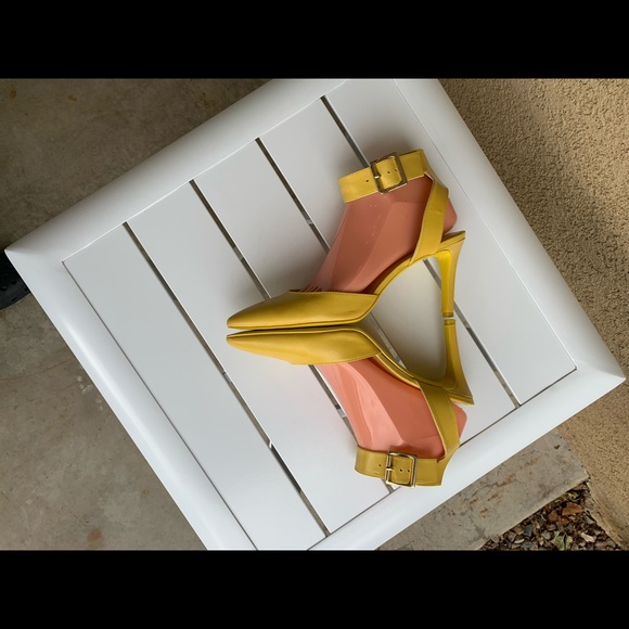 Nine West yellow leather pointy pumps sandals 8.5 - Picture 9 of 16